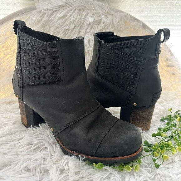 Sorel Addington Chelsea Ankle Boots Black Nubuck Leather Waterproof‎ sz 8.5 - Picture 1 of 12
